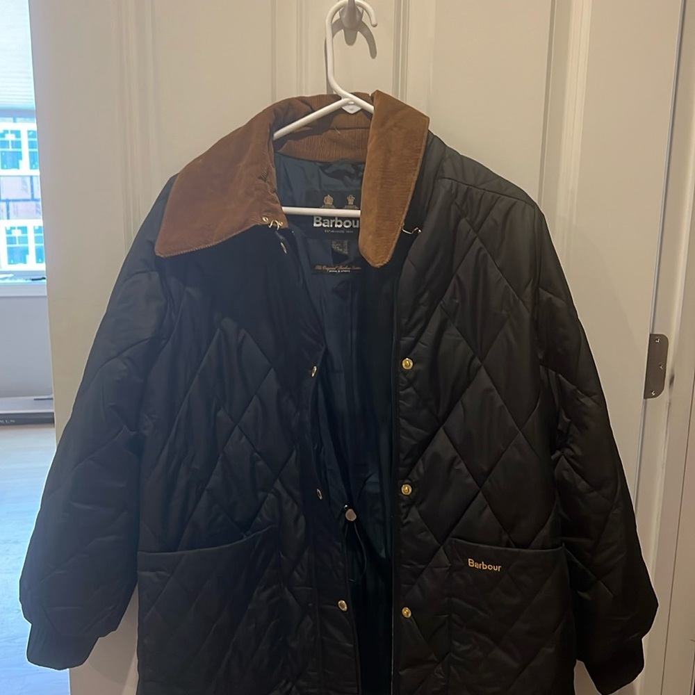 Barbour Black Quilted Jacket with Brown Collar